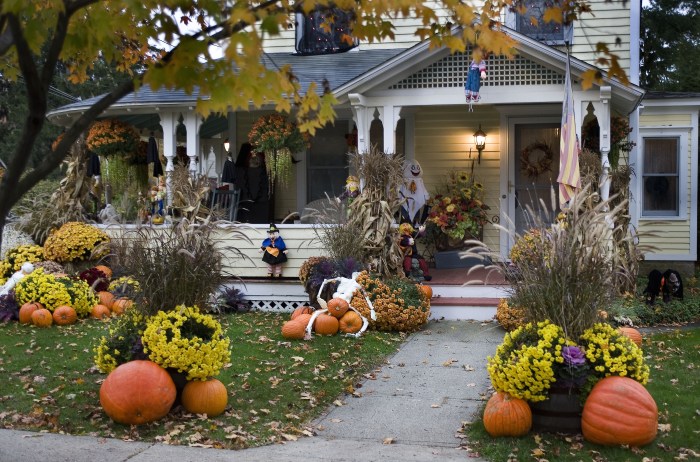 Outdoor decor ideas for halloween