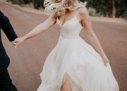 Simple wedding dress spaghetti straps