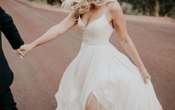 Simple wedding dress spaghetti straps